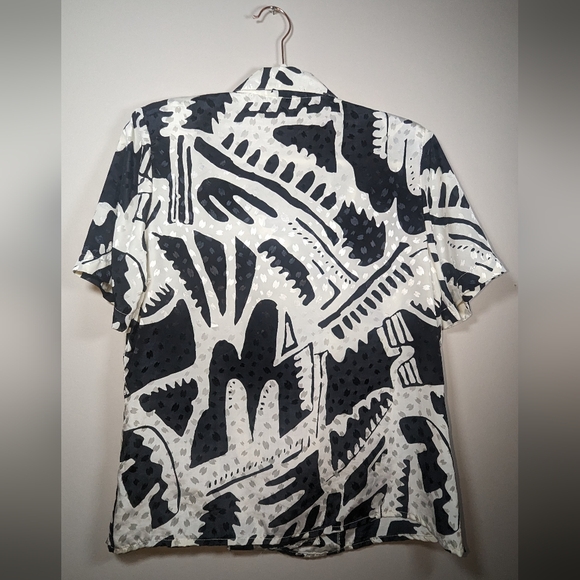 Vintage 80s blank/white funky print button up shirt sleeve blouse - Picture 6 of 7